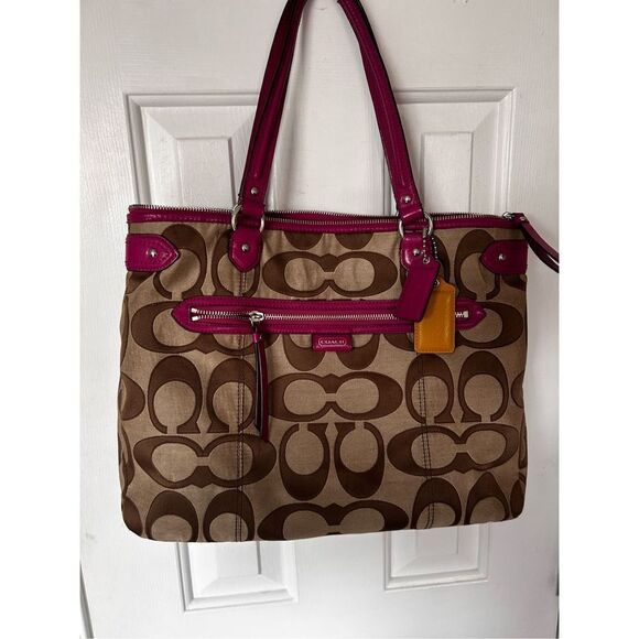 Coach Daisy Signature Emma Tote Handbag - Picture 1 of 7